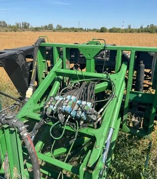 Самоходный опрыскиватель John Deere 4930, 2008 г.в., 12217 м/ч