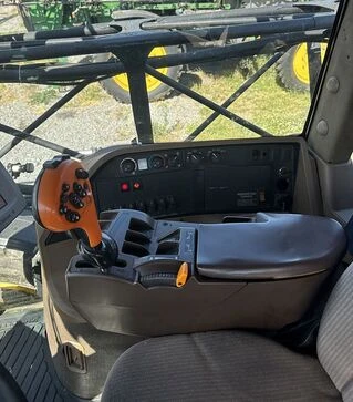 Самоходный опрыскиватель John Deere 4930, 2008 г.в., 12217 м/ч