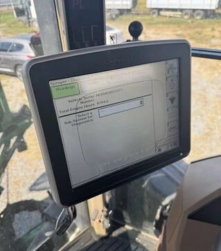 Опрыскиватель самоходный John Deere R4038, 2016 г.в., 4088 м/ч