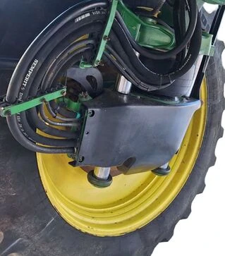 Опрыскиватель самоходный John Deere R4038, 2016 г.в., 4088 м/ч