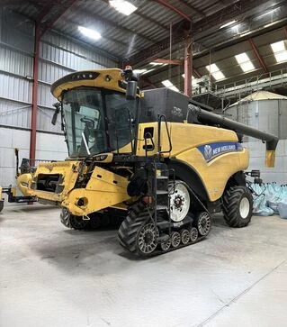 Зерноуборочный комбайн New Holland CR 9.80, 2017 г.в., б/у