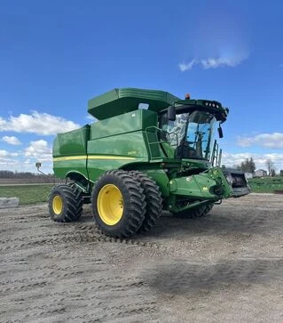 Зернозбиральний комбайн John Deere S 670 2012 р.в., б/в