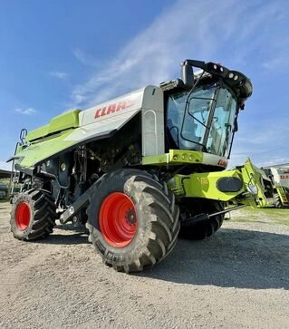 Зерноуборочный комбайн Claas Lexion 770, б/у