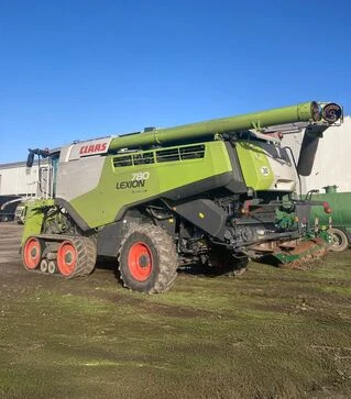 Зерноуборочный комбайн Claas Lexion 780 TT