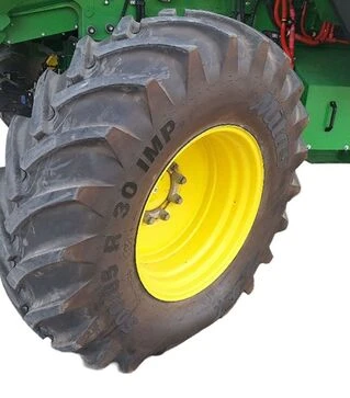 Зернозбиральний комбайн John Deere X9 1100