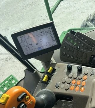 Зерноуборочный комбайн John Deere S670, 3600 м/ч