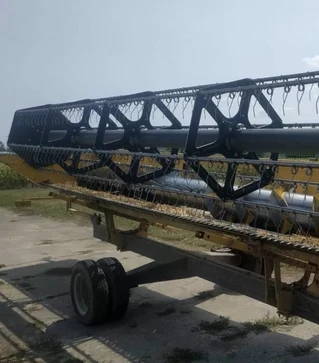Зерноуборочный комбайн NEW HOLLAND CX 6090 б/у.