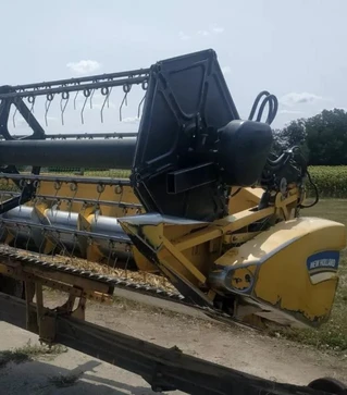 Зерноуборочный комбайн NEW HOLLAND CX 6090 б/у.