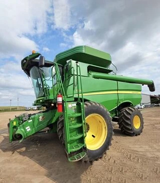 Зернозбиральний комбайн John Deere S670, 2012 р.в., б/в