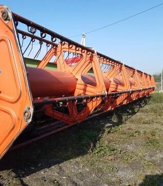 Жниварка зернова CLAAS VARIO 900, 2004 р.в, під Lexion, б/в