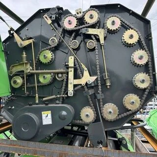 Прес-підбирач рулонний ПТ-6