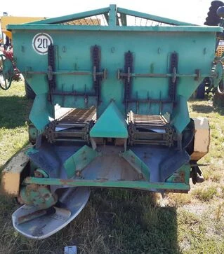 Разбрасыватель удобрений МТТ-4У, 24 м, 2011 г.в, б/у