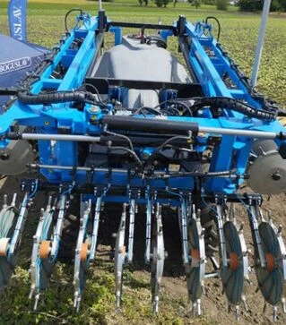Аплікатор для суцільного внесення BOGUSLAV АРЕС 4200-12, 48 ін'єкційних робочих органів