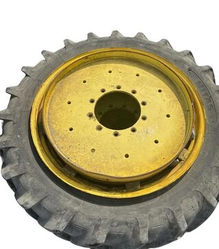 Шина Mitas в комплекте с диском 12/4-38 TD-17 8PR б/у