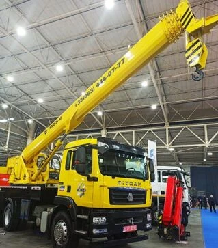 Автокран KMZ 25&ndash;40