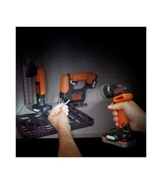 Фонарь светодиодный аккумуляторный BLACK+DECKER BDCCF12N 1 режим, 12 В, 50 лм, без АКБ и ЗУ